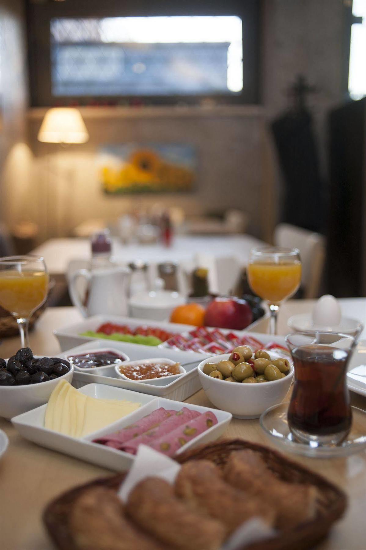 Hotel Peradays Istanbul Restaurant foto